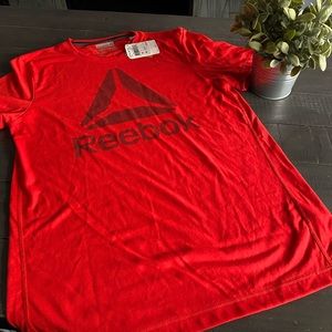 Reebok NWT tShirt